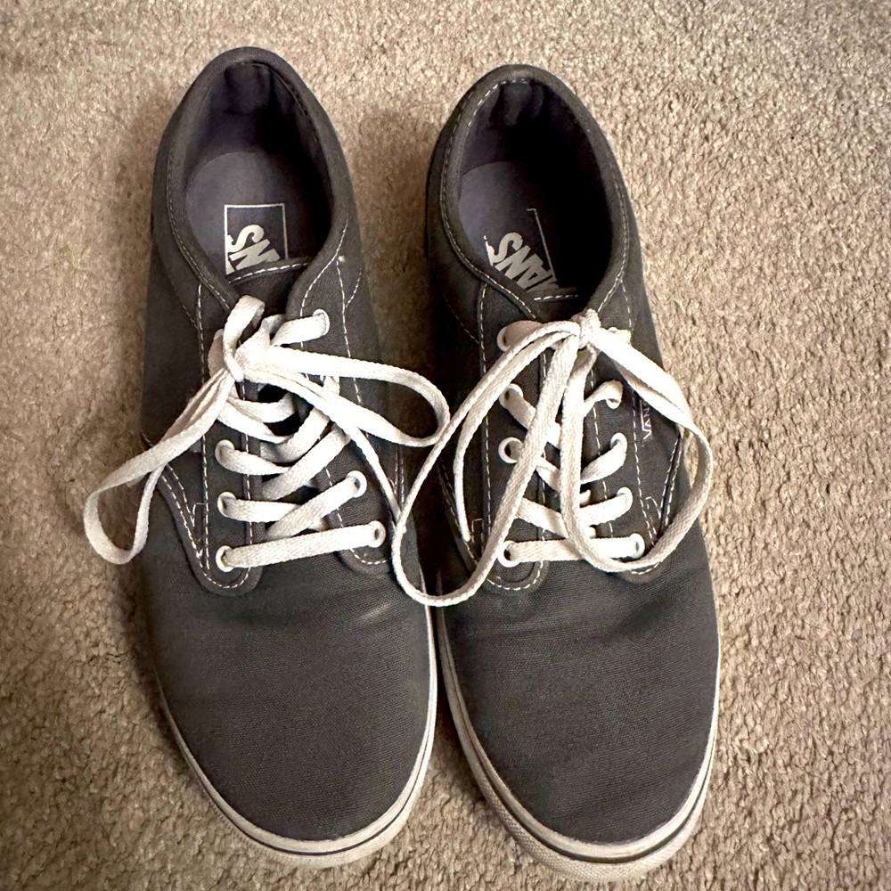 Women’s size 9 vans sneakers